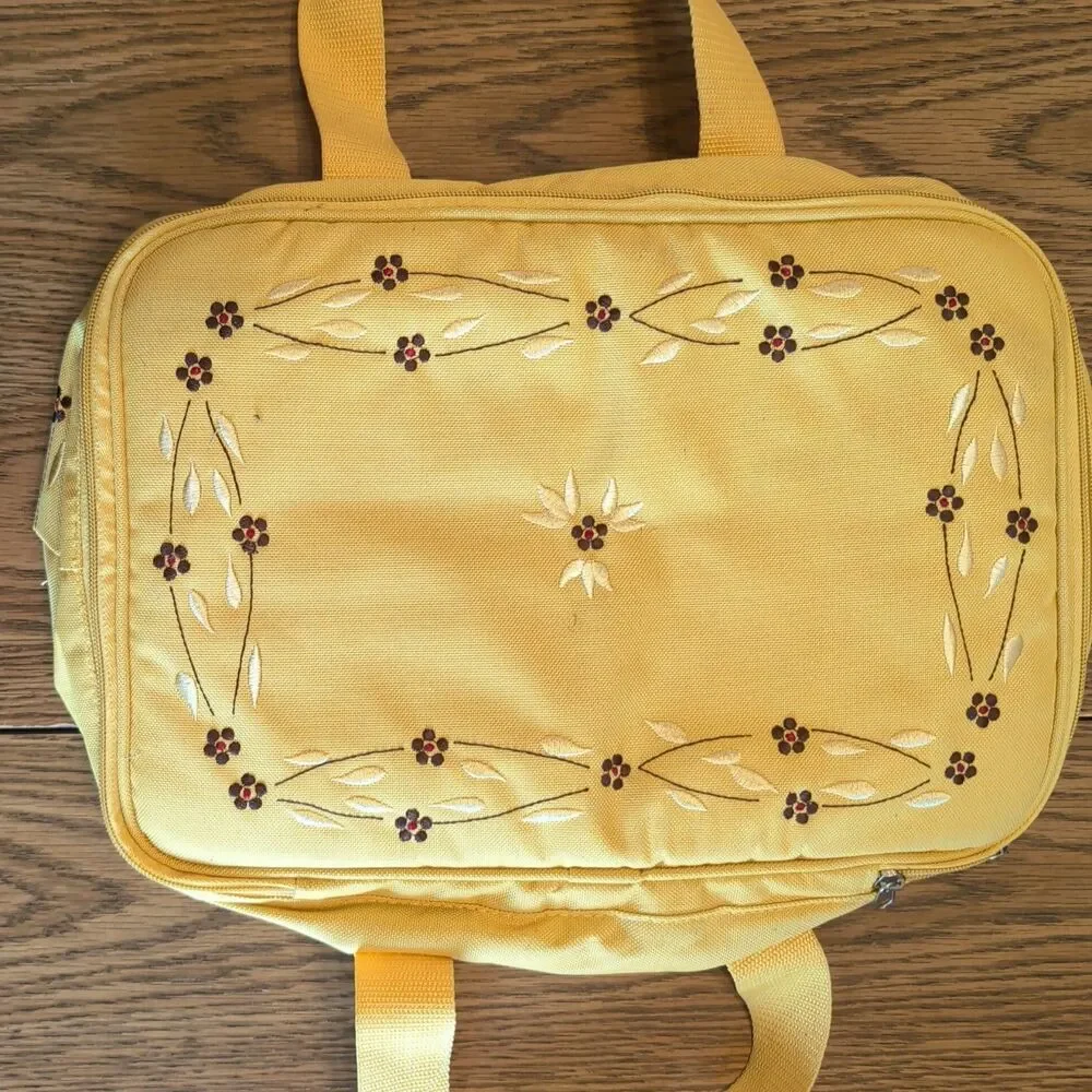 Temp-Tations by Tara Old World Yellow Insulated Casserole Carrier Bag